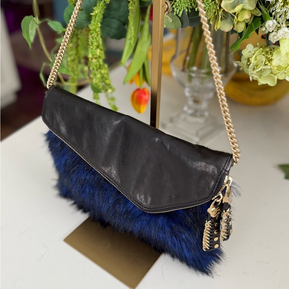 Henri Bendel Foldover Clutch / Shoulder Black Calf w/blue fur Bag ~ EUC & Rare - Picture 16 of 16